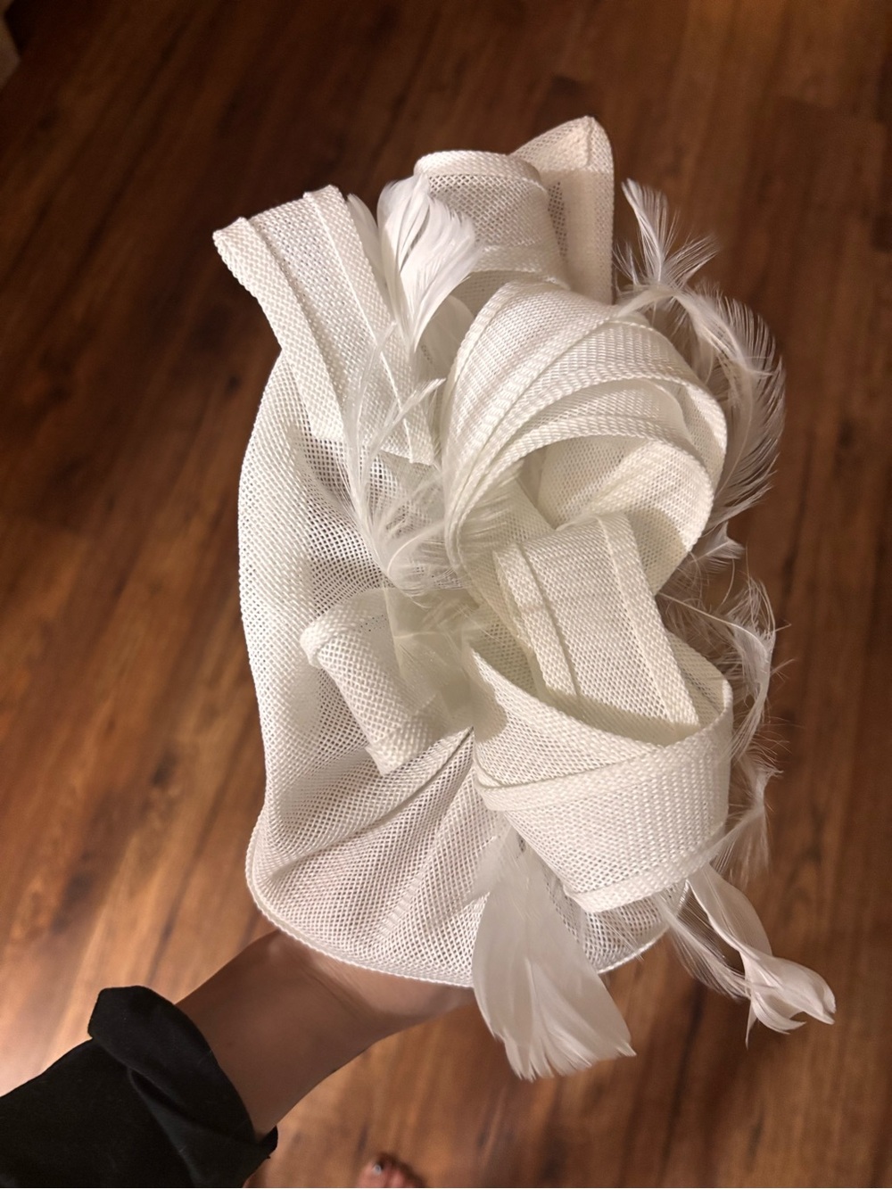 Elegant Ivory Feather Fascinator Headband - Picture 2 of 6
